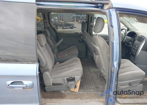 2007 Chrysler Town & Country Touring из США, поврежденный, VIN 2A4GP54L07R231468